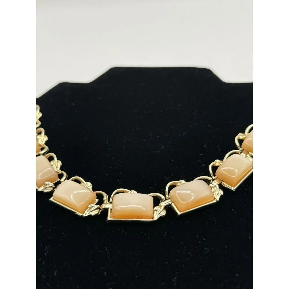 VTG Choker Champagne Beige Thermoset Lucite‎ Baguette Links Gold Tone Metal 17